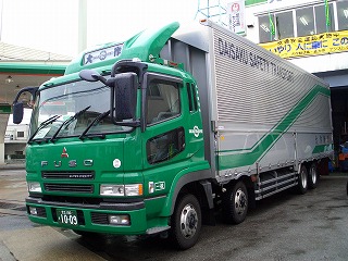 大型車の画像です。本画像をクリックすると詳細画像が別画面で開きます。 大型車